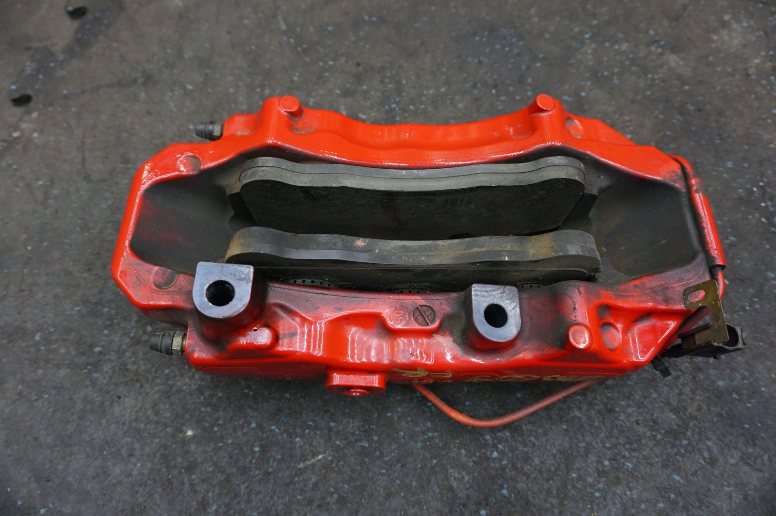 Front Left Driver Side Brake Caliper Red CCM Carbon Ceramic 246103 Ferrari 612