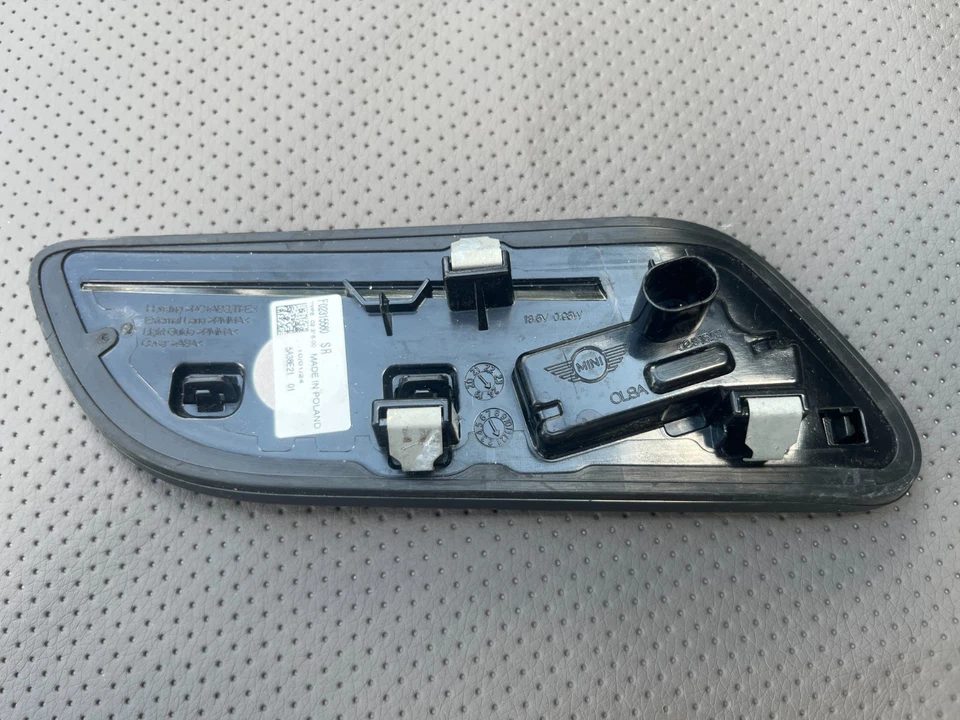 Mini Cooper S  F55/F56 LCI  Lift 63175A204E5 Seiten Blinker Linke Seite. - Bild 2 von 2