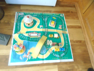 Vintage 1963 Fisher Price Little People Amusement Park #932