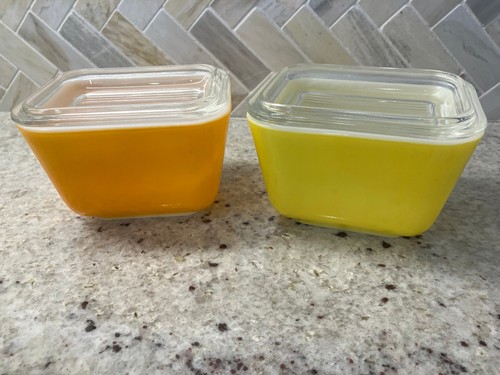2 PYREX Yellow/Orange Refrig Dishes 1.5cup each/ribbed lids, 1 small ...