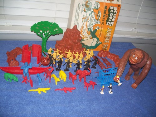 Vintage 1967 King Kong Jungle Set Rankin Bass Playset w/Box MPC Multiple Toys