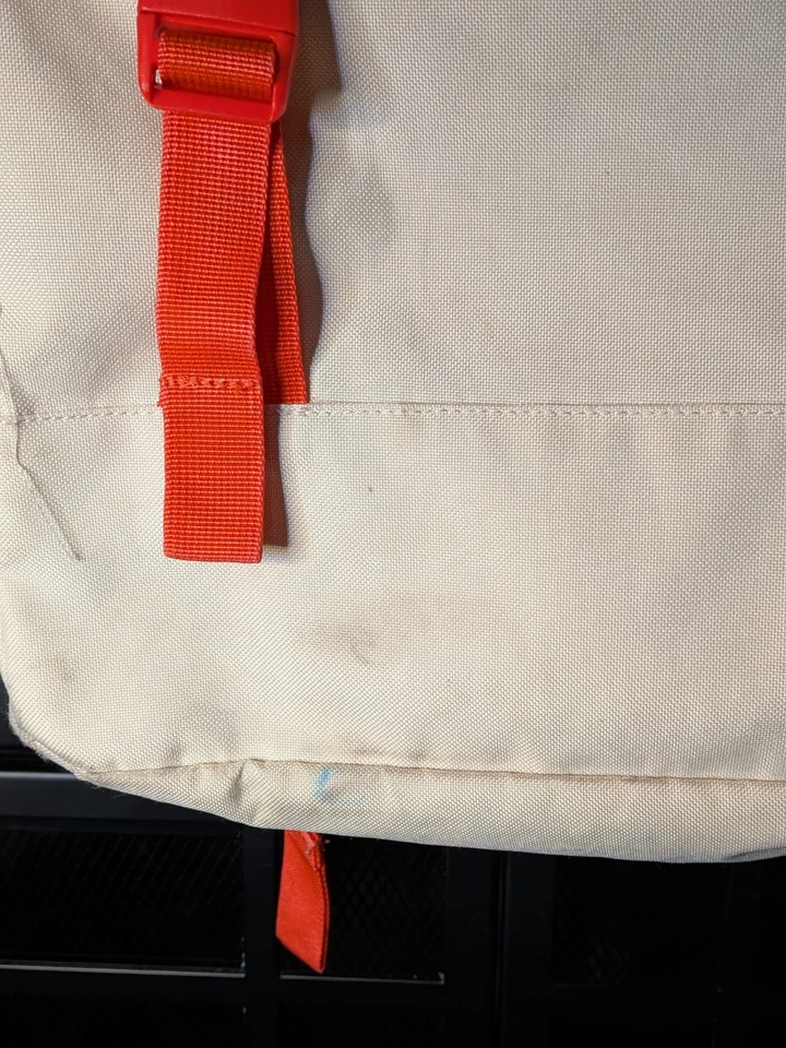 Mochila Herschel RAD Cars Edición Limitada Blanca Nylon Kidcore Rara Foto 2 de 4