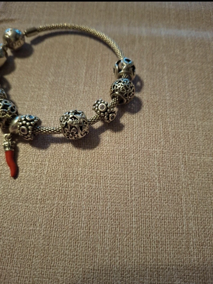 bracciale Pandora con 11 charms - Immagine 3 di 4