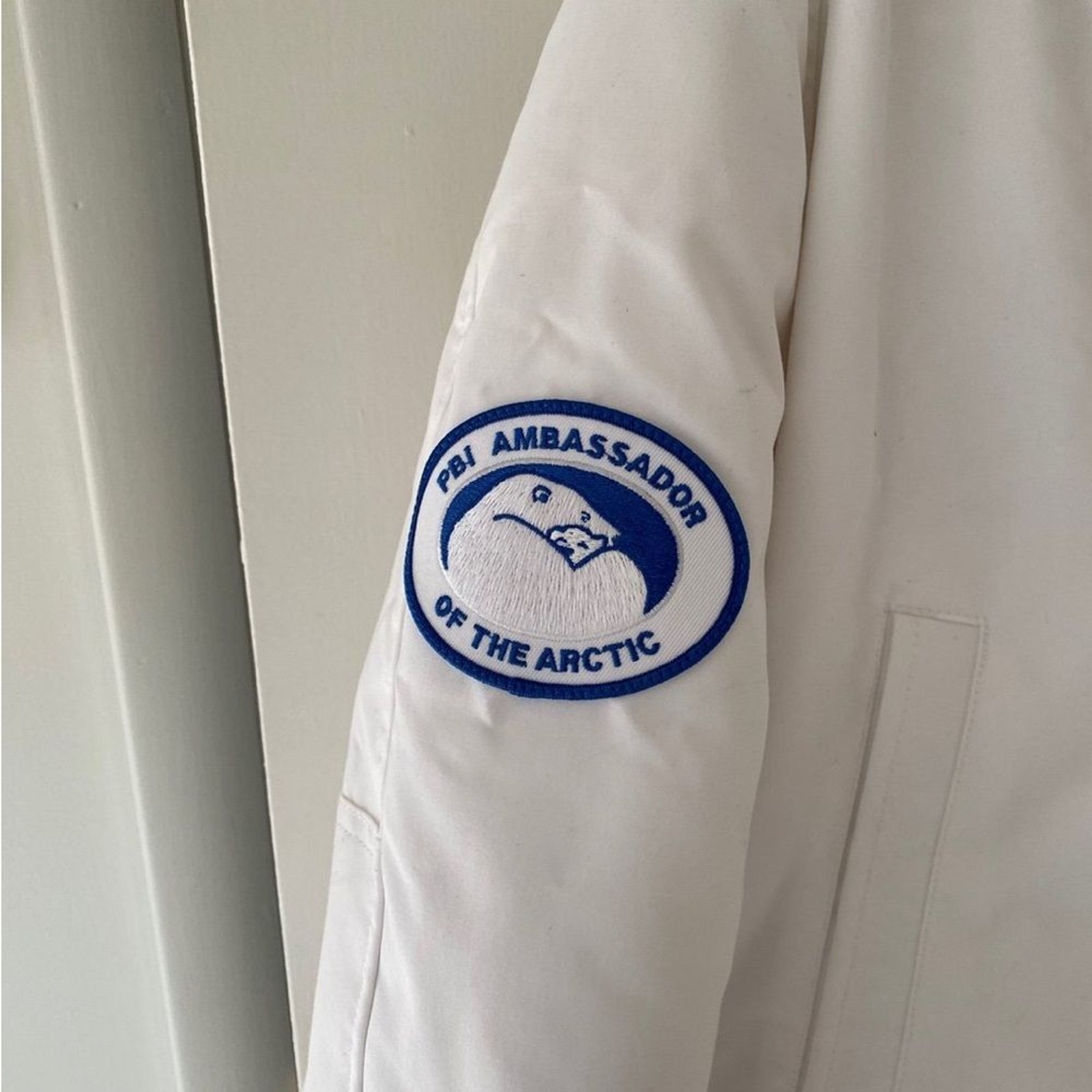 Rare Men’s Canada goose white bomber jacket image 5