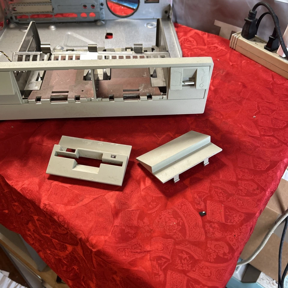 Vintage IBM PS/2 Model 55SX Case only beige retro sleeper build computer part - Image 2 of 4