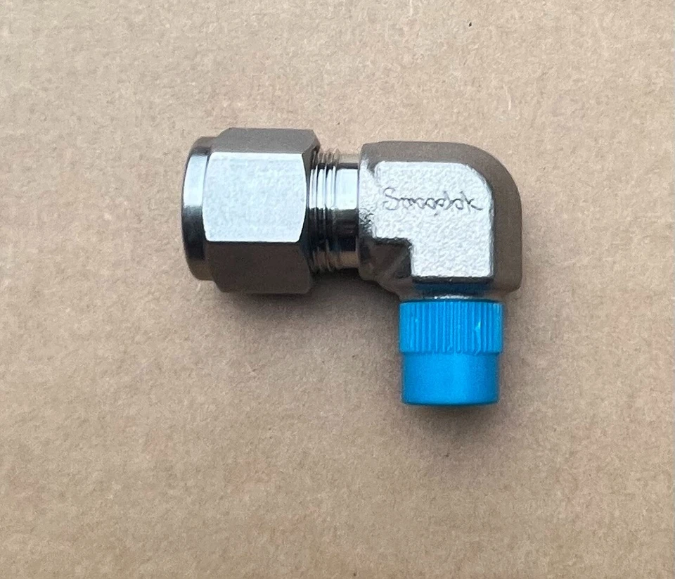 Swagelok 1/2" Tube X 1/4" Stainless Steel Elbow SS-810-2-4 Several Avail New