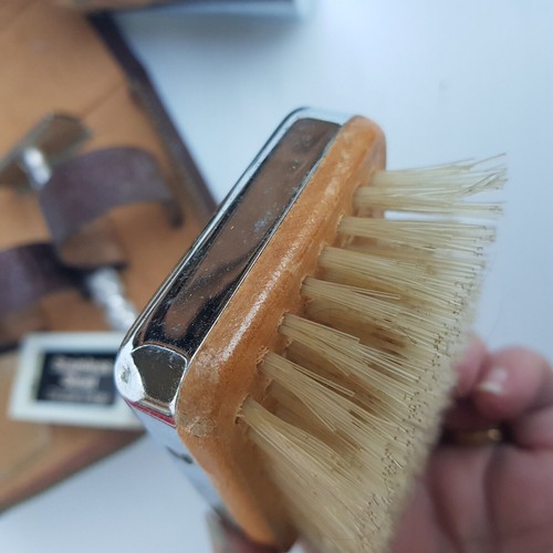 Vintage Mens Leather Travel Grooming Shaving Leather Case Kit Vanity English Mad - Picture 15 of 23