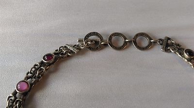 Collier Vintage Signé Entre-Guillemets - Métal Argenté Et Cristal, Tons Violine