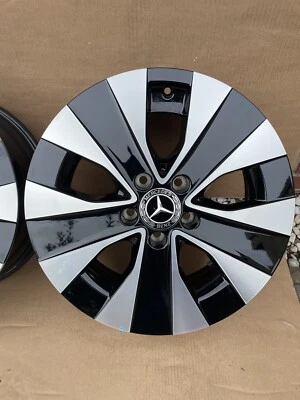 Original Mercedes W447 Vito V-Klasse 17" Felge NEU A4474015200 A4484011100 - Bild 1 von 3