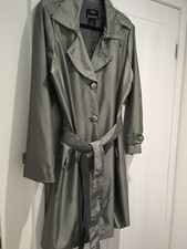 Dennis By Dennis Basso Silver Metalic Mac With Belt And Back 10” Slit