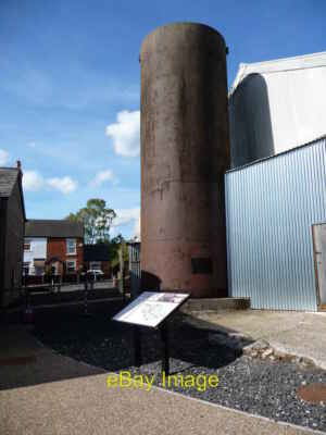 Foto 6x4 Kraftstofftank, Lion Salt Works Northwich auf dieser Seite, gepumpte Sole c2016