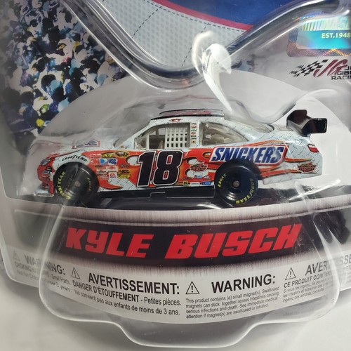 Kyle Busch #18 2010 Snickers Flames Winner's Circle 1:64 Pit Cap Magnet - Picture 2 of 4