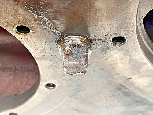 GM 73-74 New Process NP203 Rear Empty Case C-11426 Manufacture date 10-25-72 - Picture 9 of 9