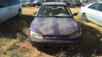 Used Left Headlight Assembly fits: 1998 Hyundai Elantra Left Grade A