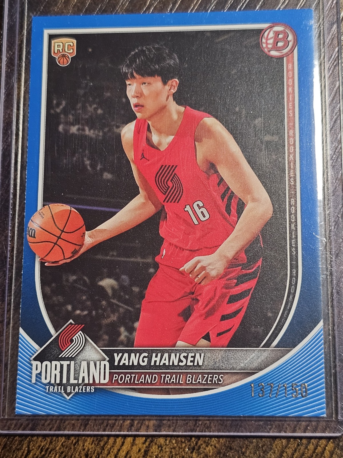 2025-26 Topps Bowman Yang Hansen RC True Blue Foil #16 Trail Blazers #d 137/150