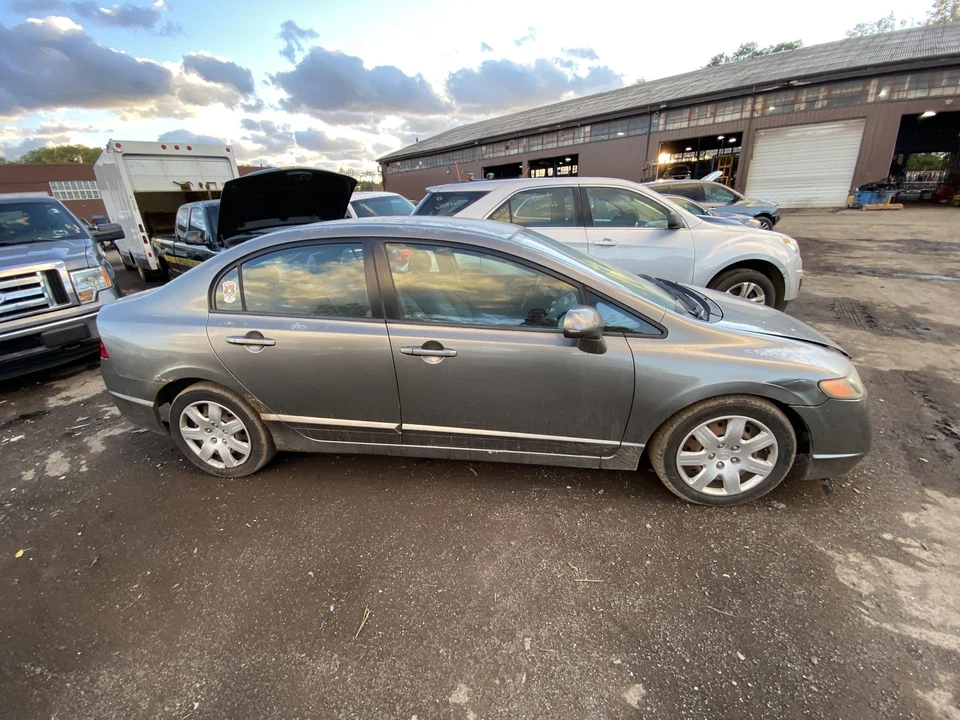 Conjunto de filtro de aire usado se adapta a: Honda Civic 2008 1,8 grado C Foto 4 de 4
