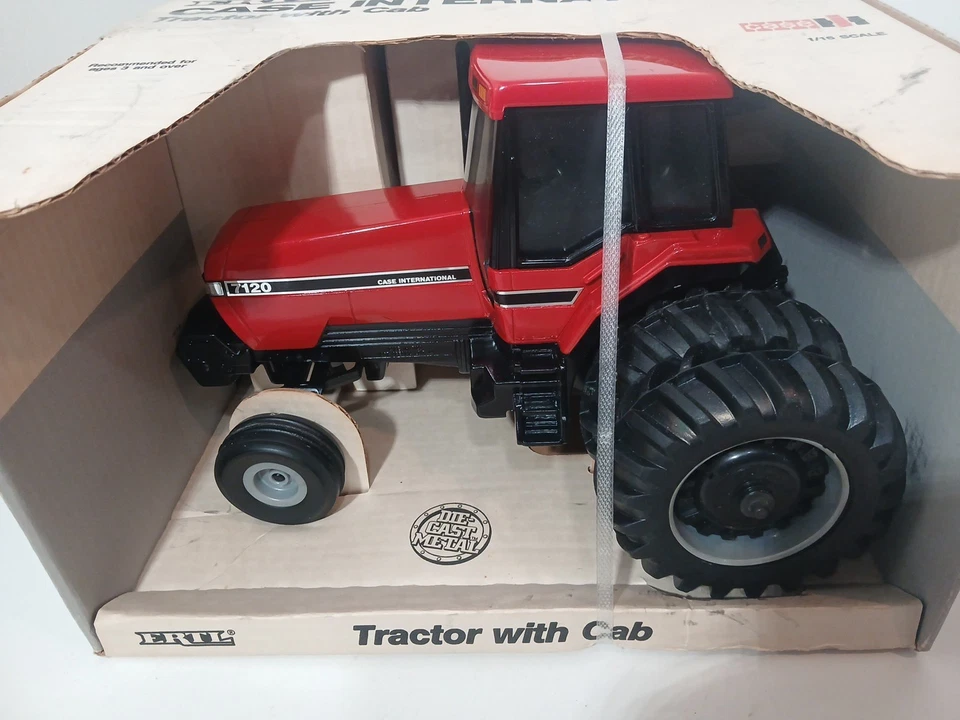 Ertl CaseIH 7120 Magnum 1987 Special Edition Diecast Tractor W/Windows And Duals - Image 2 of 4