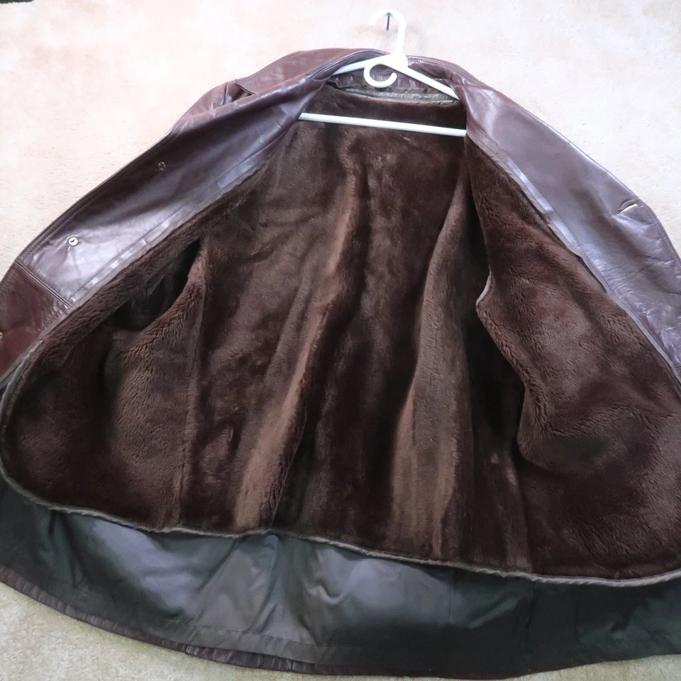 Vintage Field & Stream Leather Coat Jacket Men's 44 Brown overcoat - Image 2 of 4