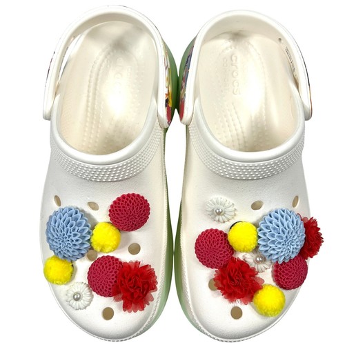 Crocs Bae Plateau Wildflower Clogs Damen 7 weiß mit Blumen Jibbetz Slipper - Bild 6 von 10