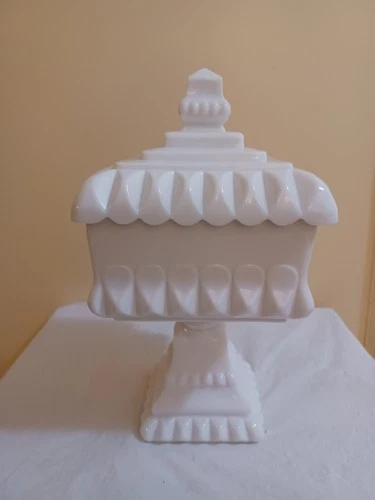 Vintage Milk Glass Lidded Wedding Cake Dish Candy Dish Westmoreland 1950s MINT