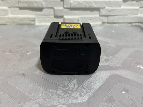 STIHL AAI 130 Battery ungeprüft für Kenner oder Bastler Akku für Mähroboter