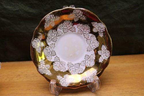 Queen Anne 22 Gold Rose Footed Teacup & Saucer England Vintage Bone - Picture 11 of 11