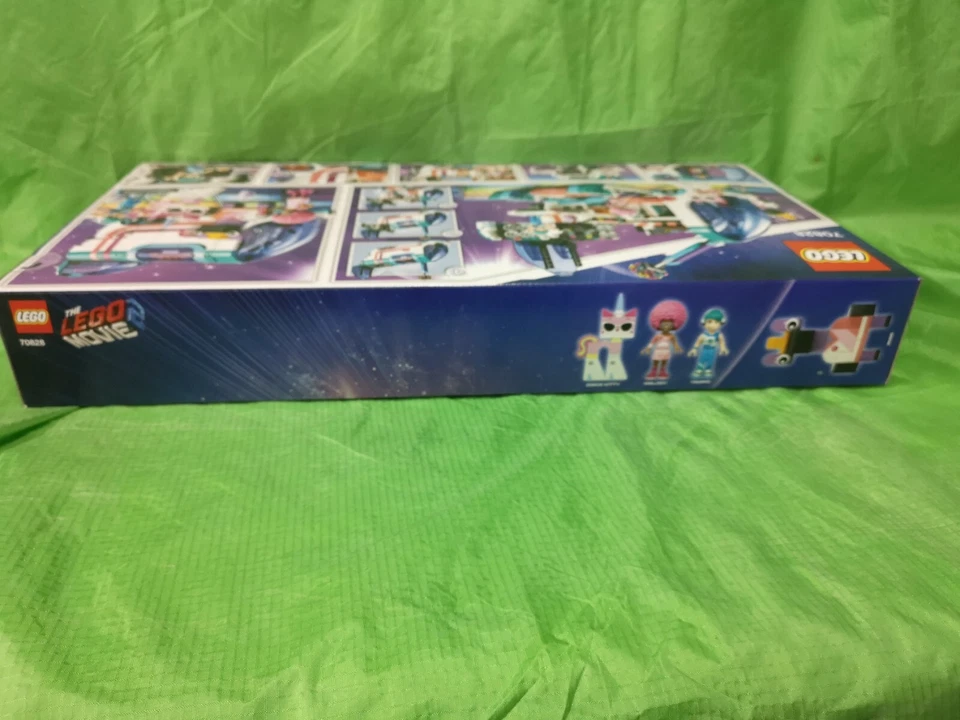 Lego MOVIE 2- 70828 Le bus discothèque- cadeau d'anniversaire-NEUF Scellé - Photo 3/4