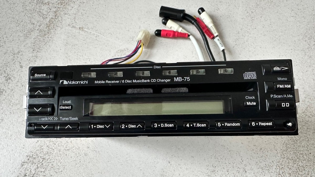 Nakamichi MB75 - 6-disc CD changer and DIN radio - Youngtimer