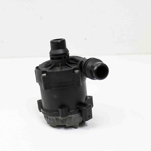 BMW 5 G30 Zirkulationswassermotor 8638237 2.0 Benzin / Elektro 185kw 22362495