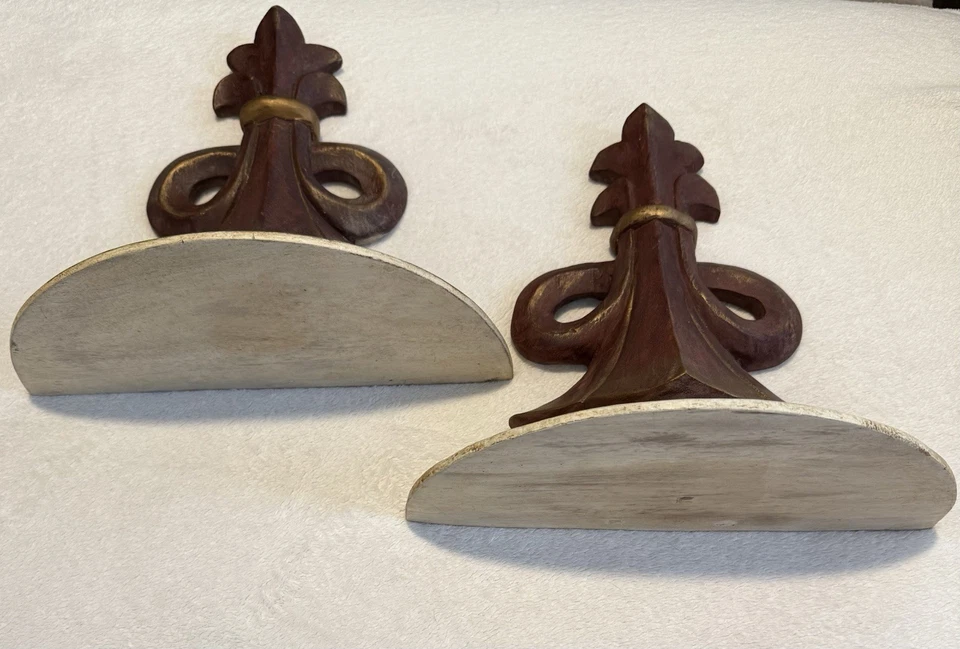 Juego de 2 Estantes de Pared Flor de Lis 12”x 12” Decorativos Acabado Madera Muelle 1 Foto 2 de 4