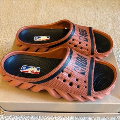 Crocs NBA Echo Slides Slip On Casual Sienna Black Woman size 6/Men Size 4