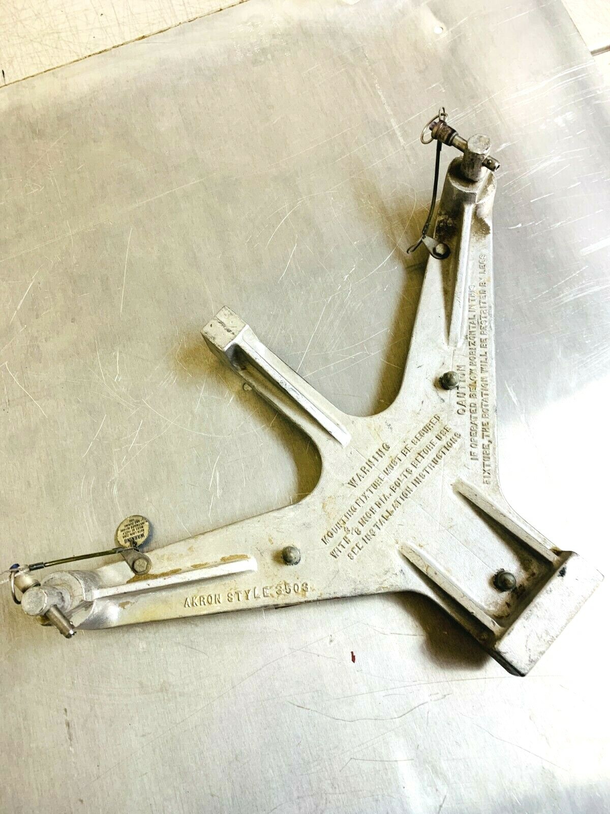 AKRON Apollo Base Mount Style 3503