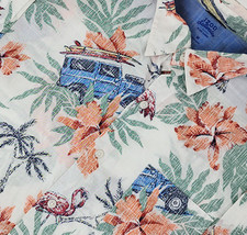 Izod Saltwater Men's M Tropical Short Sleeve Button Down Relaxed Shirt EUC