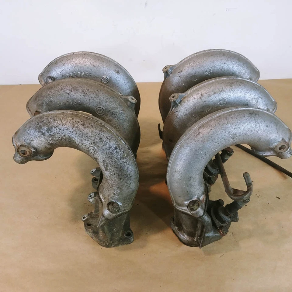 OEM 1971 1975-76 BMW 3.0 Si colector de admisión tipo inyectado 1256417225 1256420225 Foto 4 de 4