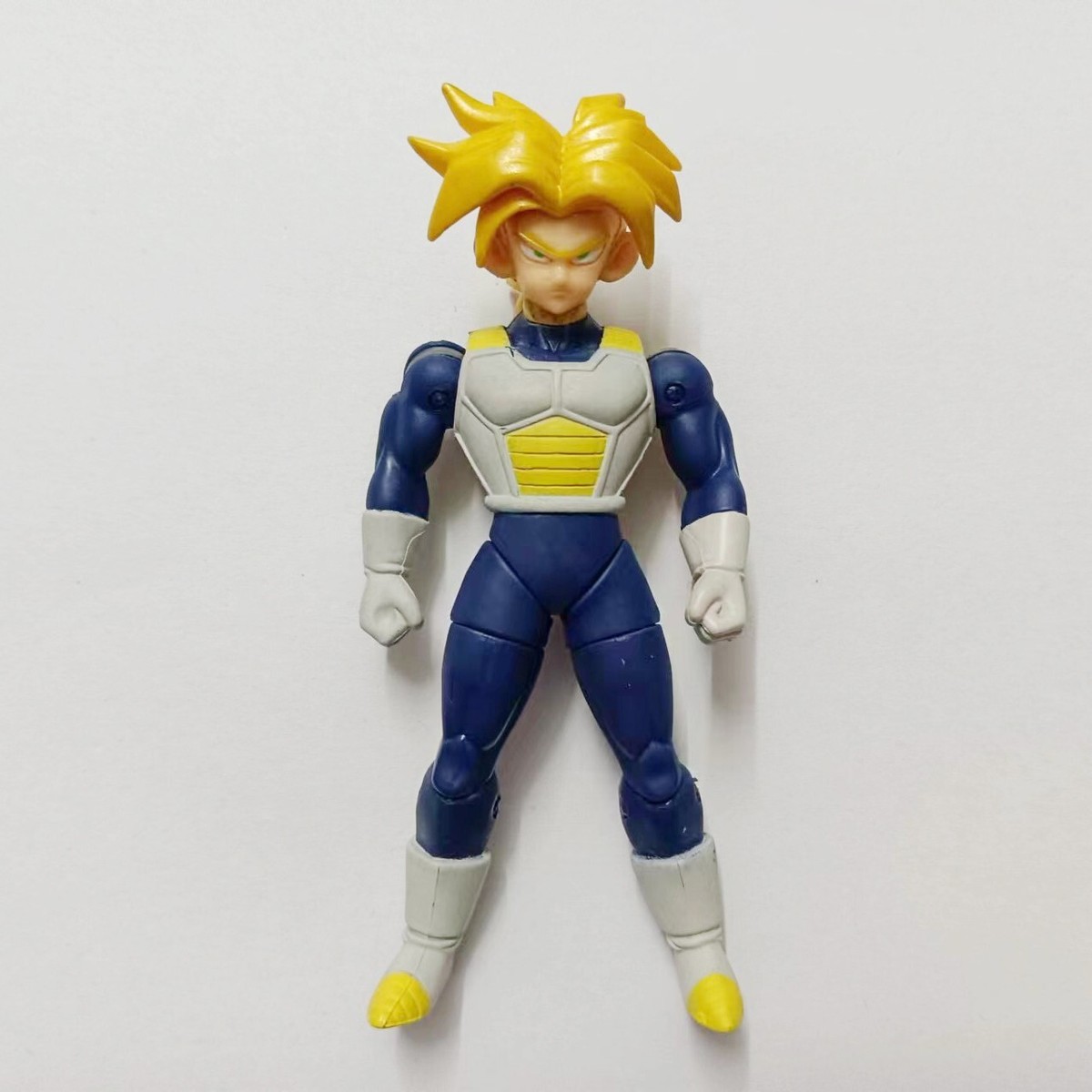 BANDAI SUPER SAIYAN TRUNKS フィギュア Amazon.com: TAMASHII NATIONS Bandai Super Saiyan Trunks
