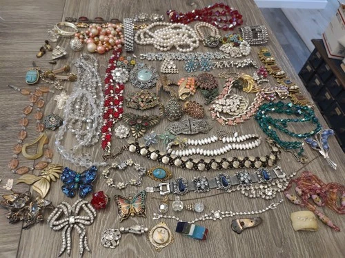 Vintage/Antique Estate Salvage Costume Jewelry Duette Rhinestone Colorful Mix...