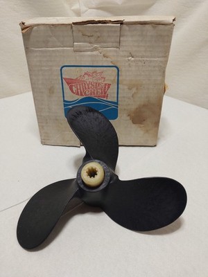 FP-477 Chrysler, Force, Wards, 8 X 9 1/4P Nylon 9 spline 3.5-8HP boat propeller