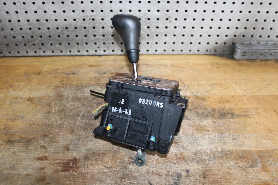 Palanca de cambios de piso Mercedes-Benz W210 E320 2001 OEM PP210 267 075 Foto 4 de 4