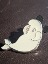 Disney Pixar Finding Nemo Bailey Beluga Whale Single Post Pin
