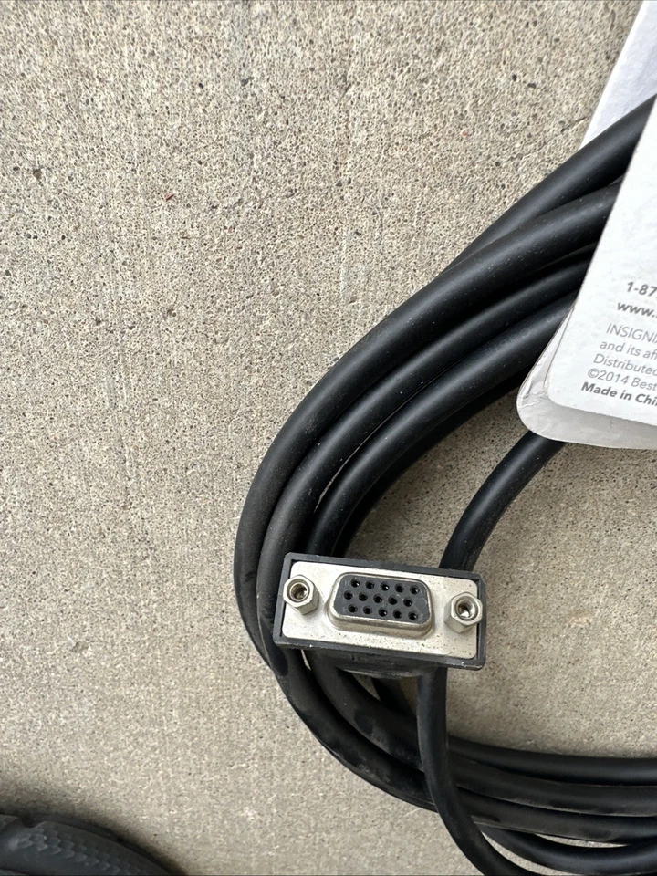 Insignia 10 ft VGA Monitor Extension Cable Black NS-PV10509 NEW Computer Cable - Image 3 of 4