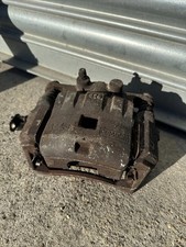 MAZDA 2 MK2 2013 1.3 PETROL OSF DRIVER SIDE FRONT BRAKE CALIPER ASSEMBLY #66