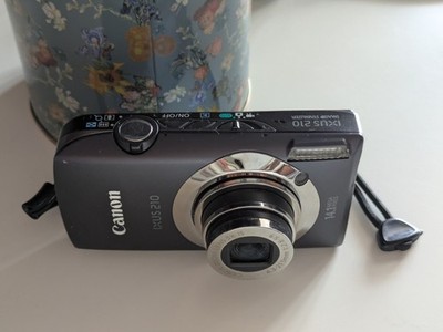 Canon IXUS 210 Gris Grafito. Sensor CCD (Y2K)