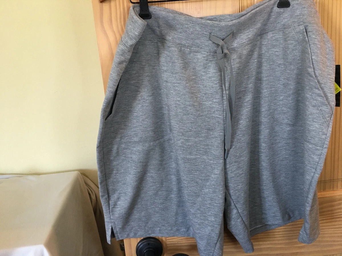 Athletic works cheap women's bermuda shorts