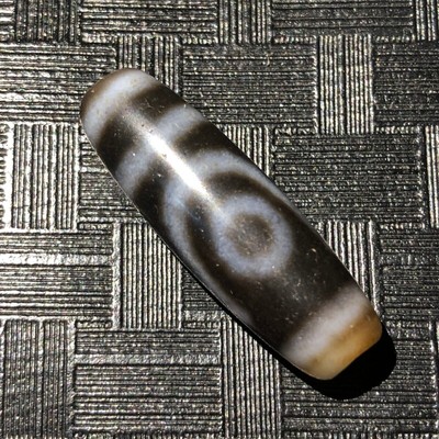 Magic Power Tibetan Old Agate 2Eye love Totem dZi Bead 12*36mm N025
