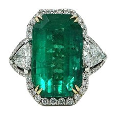 Simulated White Sapphire Green Emerald Wedding Women's Halo Ring In 925 Silver