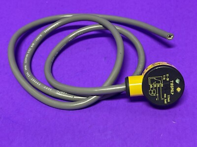 Banner T18SP6LP Photoelectric Sensor EZ-BEAM T18 Series Polarized Retro 10-30VDC