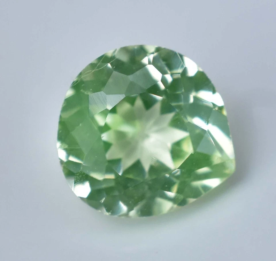 2.10 CT Natürlich Grün Peridot Birne Form VVS Pak Edelstein Agl Zertifiziert - Bild 4 von 4