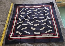 Millicent Patriotic Autograph Signatures of "THE PRESIDENTS" of US Square Scarf