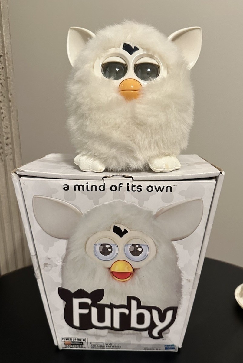 Furby ホワイト 箱付き　動作確認済み Amazon.co.jp: Furby, Marshmallow White : Toys & Games