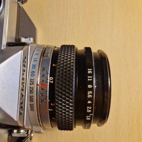 Olympus OM-1 + Zuiko 50mm f/1.8 – Reflex analogica 35mm - Imagen 5 de 13